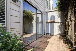 2023 Converse St, Houston, TX 77006 - Photo 12