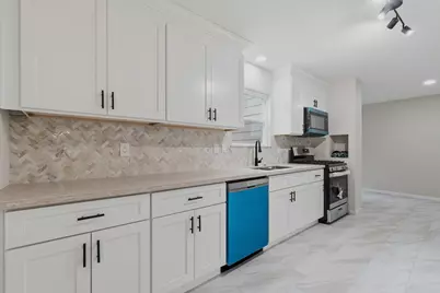 8122 Oak Moss Drive, Spring, TX 77379 - Photo 12