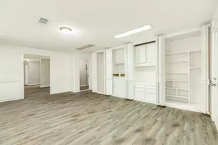103 Honeysuckle St, Lake Jackson, TX 77566 - Photo 18