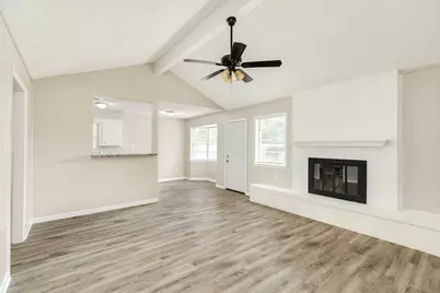 103 Honeysuckle Street, Lake Jackson, TX 77566 - Photo 12