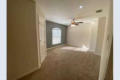 3710 Sherwood Lane #101, Houston, TX 77092 - Photo 12