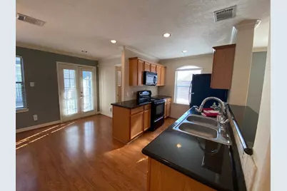 3710 Sherwood Lane #101, Houston, TX 77092 - Photo 10