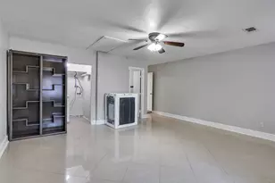 5115 Toho Dr, Houston, TX 77032 - Photo 12