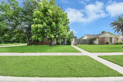 5870 Overdale Street, Houston, TX 77033 - Photo 2