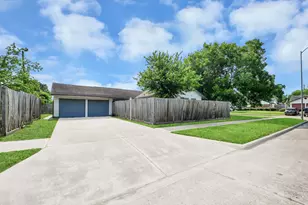 5870 Overdale St, Houston, TX 77033 - Photo 40