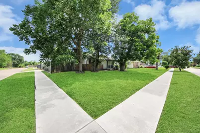 5870 Overdale Street, Houston, TX 77033 - Photo 8