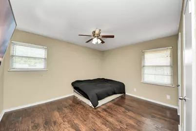 5870 Overdale Street, Houston, TX 77033 - Photo 26