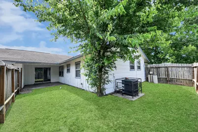 5870 Overdale Street, Houston, TX 77033 - Photo 36