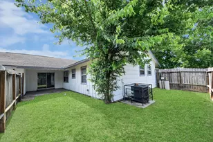 5870 Overdale St, Houston, TX 77033 - Photo 36