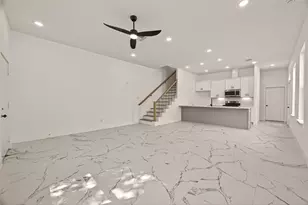 9332 Waller St, Houston, TX 77012 - Photo 6