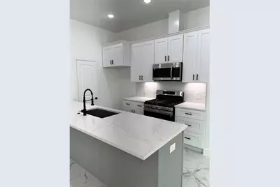 9332 Waller Street, Houston, TX 77012 - Photo 2