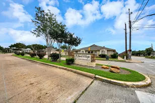 44 Chapparal Ct, Missouri City, TX 77459 - Photo 2