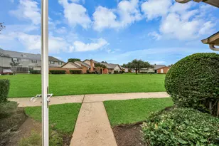 44 Chapparal Ct, Missouri City, TX 77459 - Photo 4