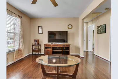 4930 Holloway Drive, Houston, TX 77048 - Photo 26