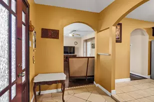 4930 Holloway Dr, Houston, TX 77048 - Photo 10