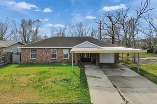 4930 Holloway Dr, Houston, TX 77048 - Photo 1