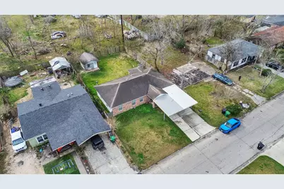 4930 Holloway Drive, Houston, TX 77048 - Photo 8