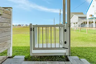 13214 Jolly Roger Dr, Freeport, TX 77541 - Photo 24