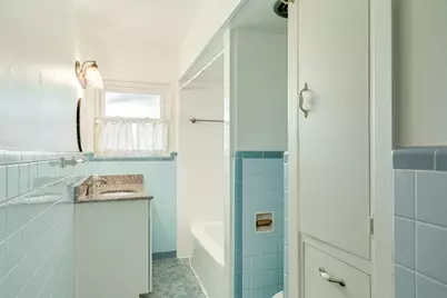 4528 Woodrow Avenue, Galveston, TX 77551 - Photo 18