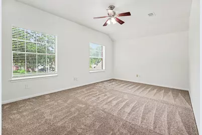 5123 Chase Park Gate Street, Bacliff, TX 77518 - Photo 16