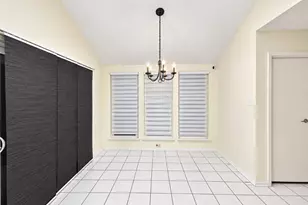 13226 Robinglen Dr, Houston, TX 77083 - Photo 8
