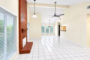 13226 Robinglen Dr, Houston, TX 77083 - Photo 4