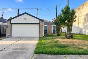 13226 Robinglen Dr, Houston, TX 77083 - Photo 1