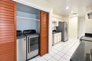13226 Robinglen Dr, Houston, TX 77083 - Photo 12