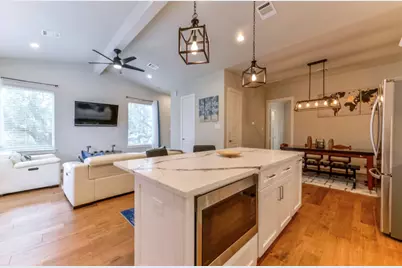 823 Mansfield Street #J, Houston, TX 77091 - Photo 8