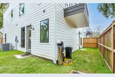 823 Mansfield Street #J, Houston, TX 77091 - Photo 20