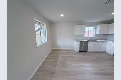 4103 Goulburn Drive, Houston, TX 77045 - Photo 8