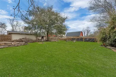 4004 Briarglen Drive, Dickinson, TX 77539 - Photo 26