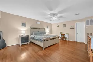 4004 Briarglen Dr, Dickinson, TX 77539 - Photo 18