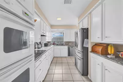 4004 Briarglen Drive, Dickinson, TX 77539 - Photo 14