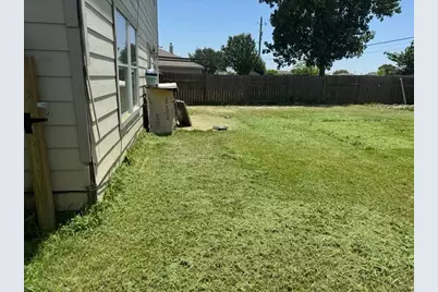11001 Groveshire Drive, Texas City, TX 77591 - Photo 6