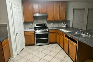 11001 Groveshire Dr, Texas City, TX 77591 - Photo 16