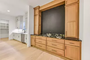 1902 Nantucket Dr, Houston, TX 77057 - Photo 38