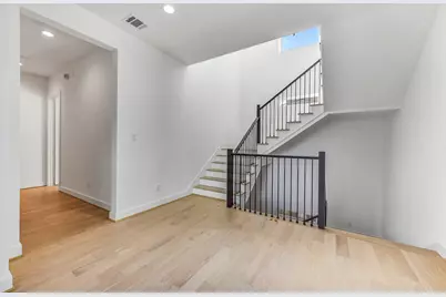 1902 Nantucket Drive, Houston, TX 77057 - Photo 12