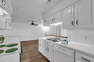 2970 Gessner Rd, Houston, TX 77080 - Photo 16