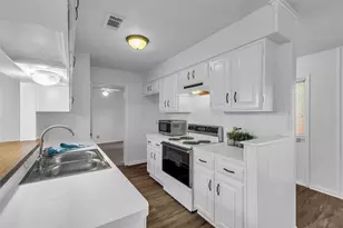 2970 Gessner Rd, Houston, TX 77080 - Photo 12