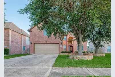 1419 Kyle Hill Lane, Sugar Land, TX 77479 - Photo 2