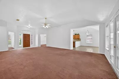 914 W Peach Hollow Circle, Pearland, TX 77584 - Photo 12