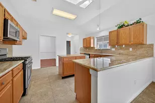 914 W Peach Hollow Cir, Pearland, TX 77584 - Photo 22