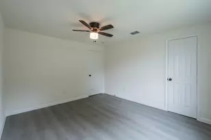 7821 Ethel St, Houston, TX 77028 - Photo 12