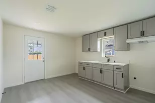 7821 Ethel St, Houston, TX 77028 - Photo 2