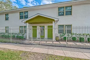 218 E 14th St, Houston, TX 77008 - Photo 1