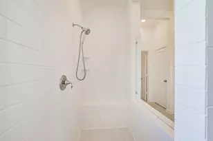9607 Sterling Arbor Dr, Baytown, TX 77521 - Photo 10