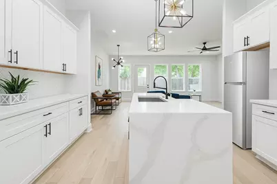 2310 Campbell Road #C, Houston, TX 77080 - Photo 8