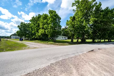 126 County Road 3011, Dayton, TX 77535 - Photo 14