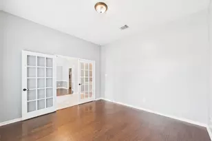111 Bending Brook Ln, Dickinson, TX 77539 - Photo 10
